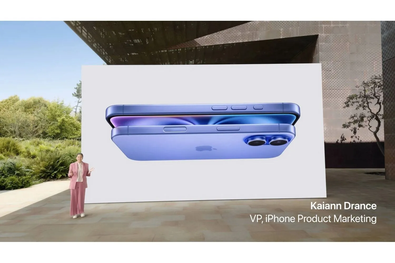 Apple представила новые iPhone 16: что изменилось?