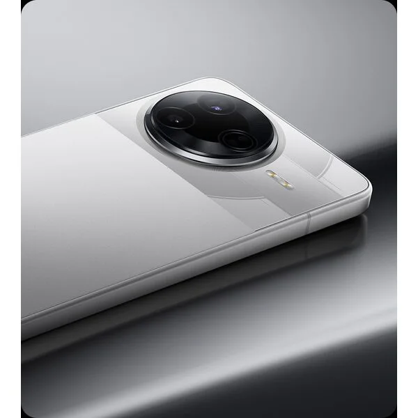 Смартфон Poco F7 Pro 12GB/256GB международная версия (серебристый)